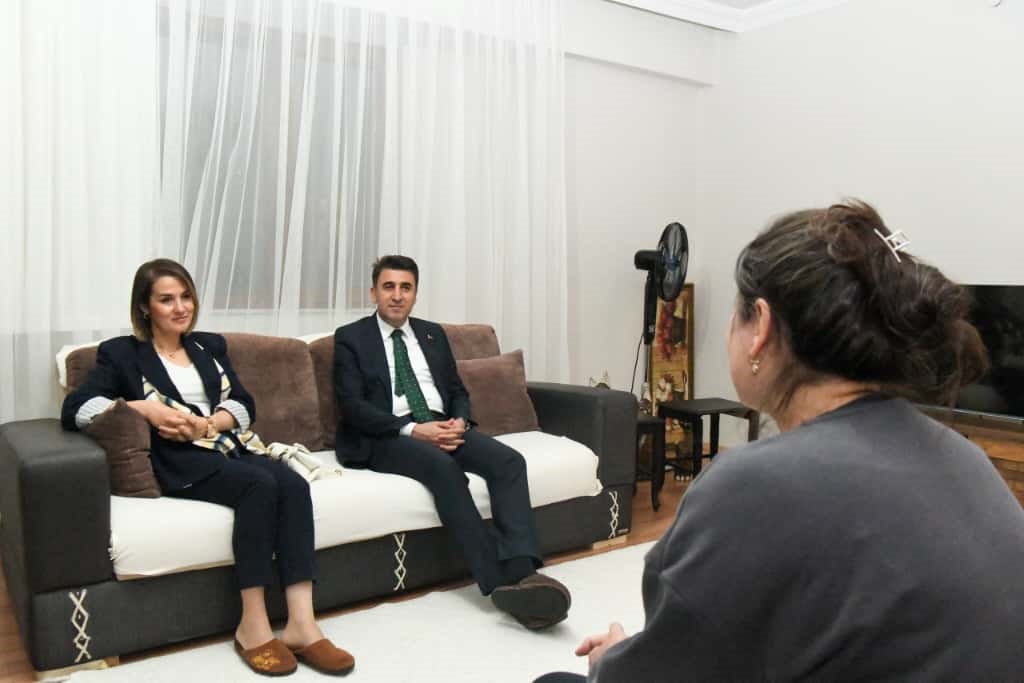valiyi sosyal medyadan davet etti kapida gorunce buyuk mutluluk yasadi 1 z22htN1U