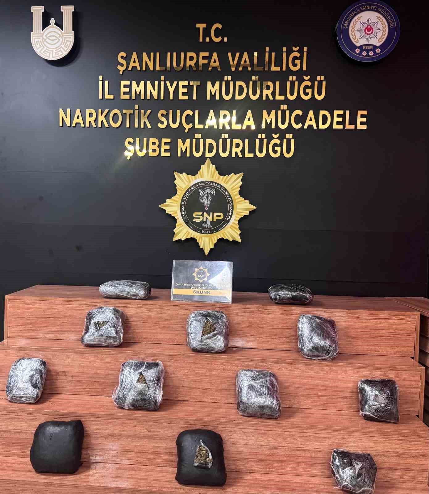 valizden uyusturucu madde cikti 1 KEIFnqwP