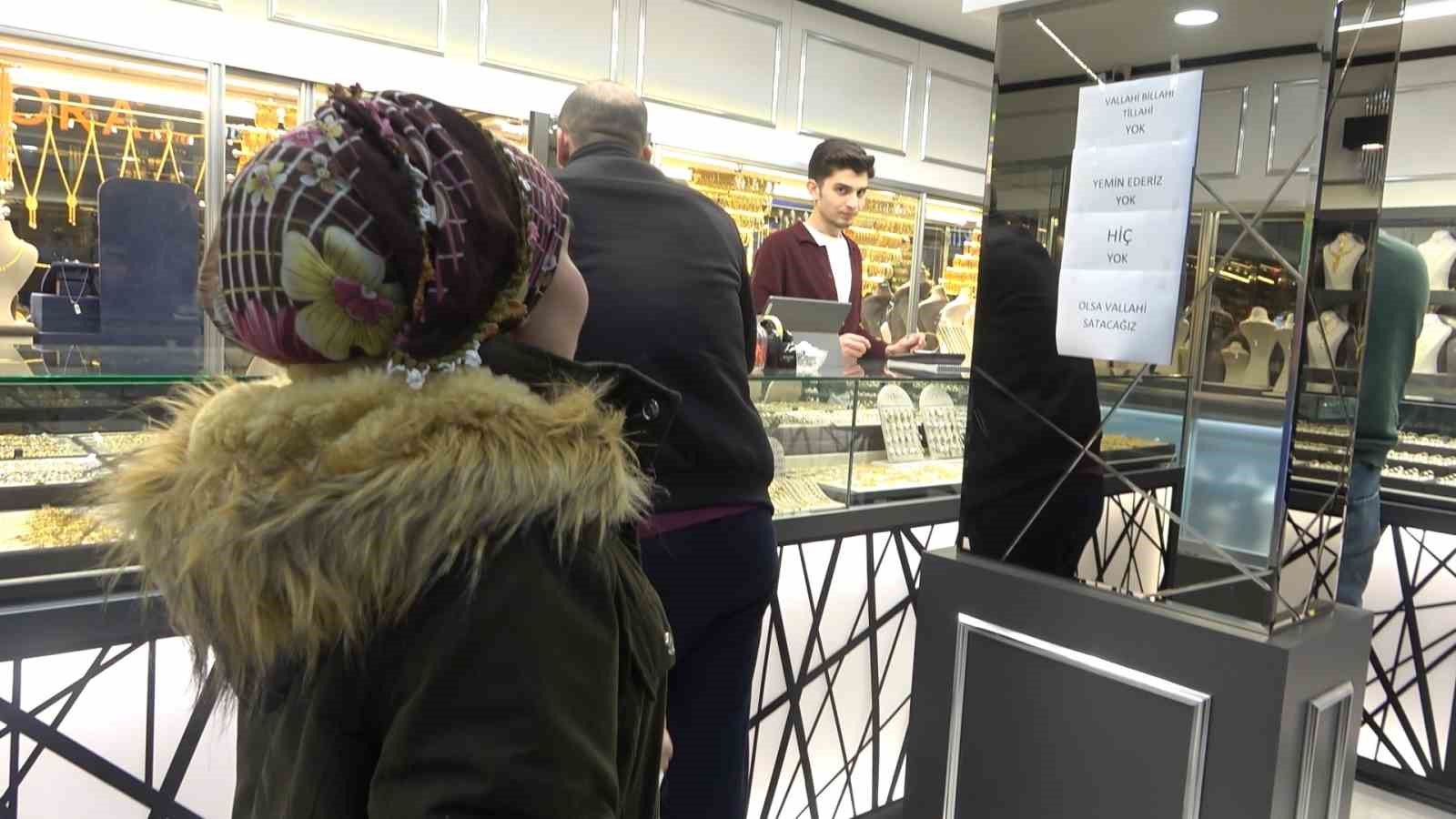 vallahi billahi yok yazisi kuyumcuda izdihami durduramadi 5 qbOG2j5W