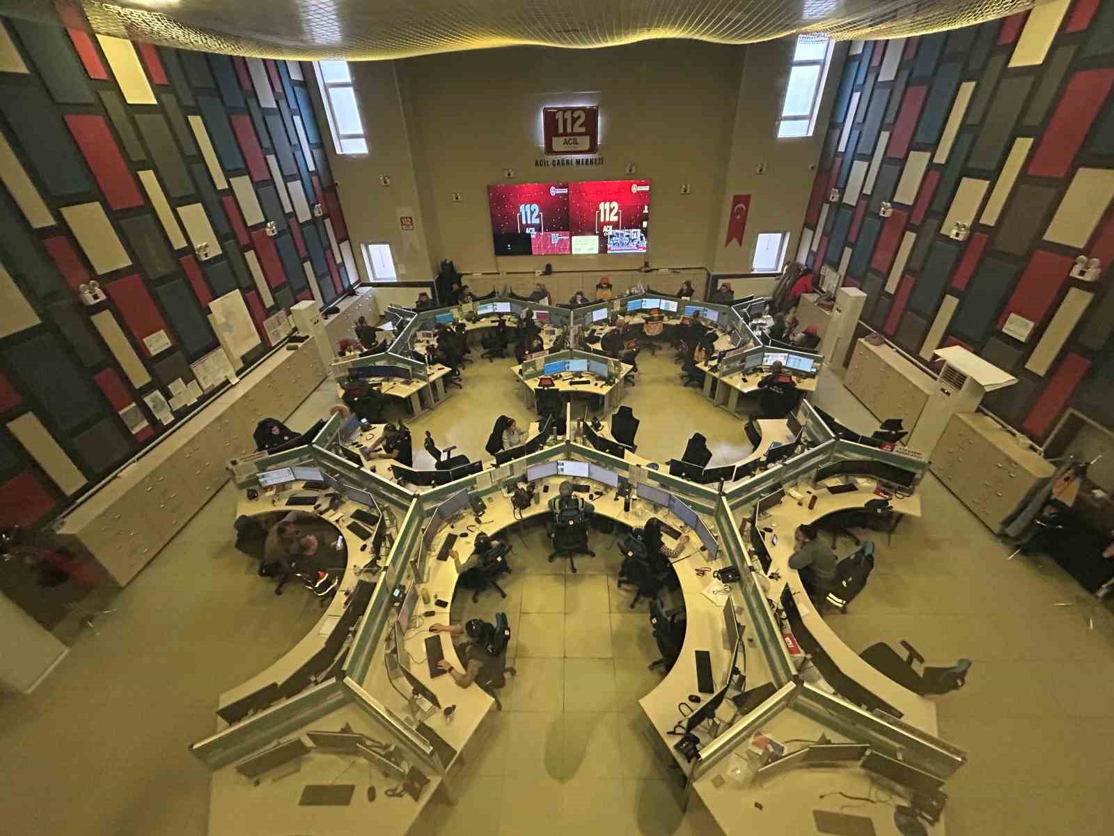van 112 acil cagri merkezi bu yil 1 milyon 277 bin cagri karsiladi 0 fj1JKZT4