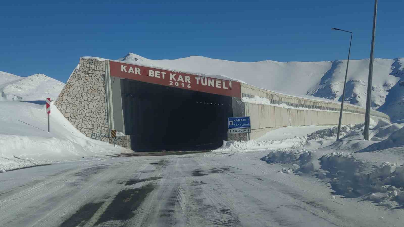 van bahcesaray yolu ulasima acildi 5 66FOkKnQ