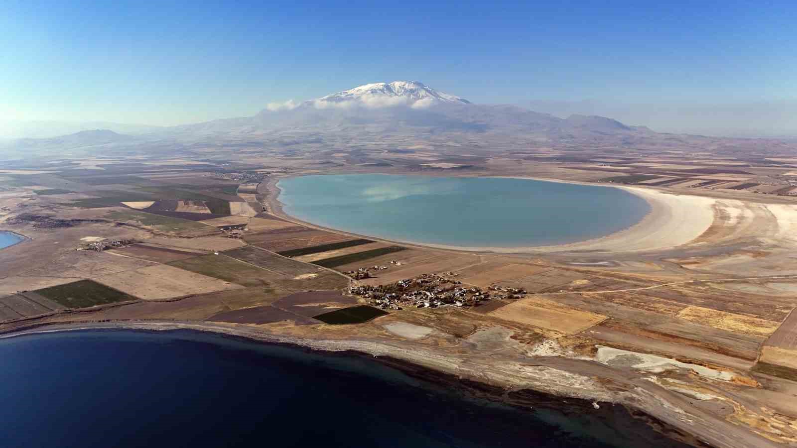 van golu arin golu ve suphan dagi ayni kadrajda goruntulendi 1 yMcY7UUz