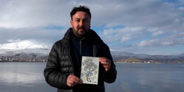 van-golu-canavari-efsanesi-bilim-kurgu-romanina-konu-oldu-FbRzTIgp.jpg