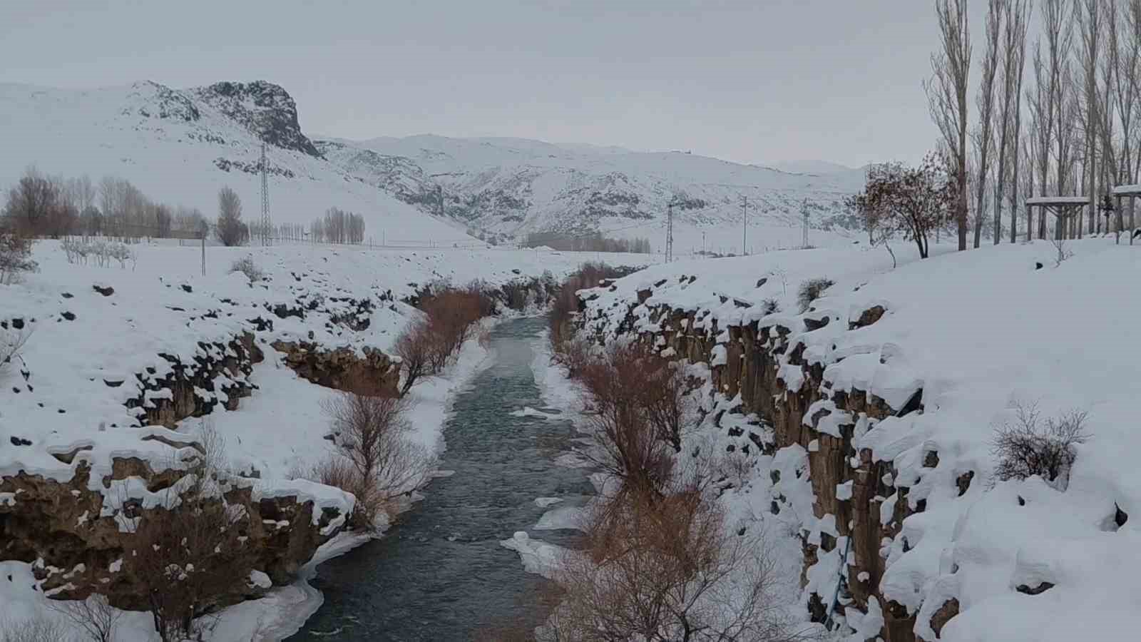 van golu havzasinin dogusundaki yagis bollugu tarimi ve inci kefali gocunu olumlu etkileyecek 2 eiKhPrlS