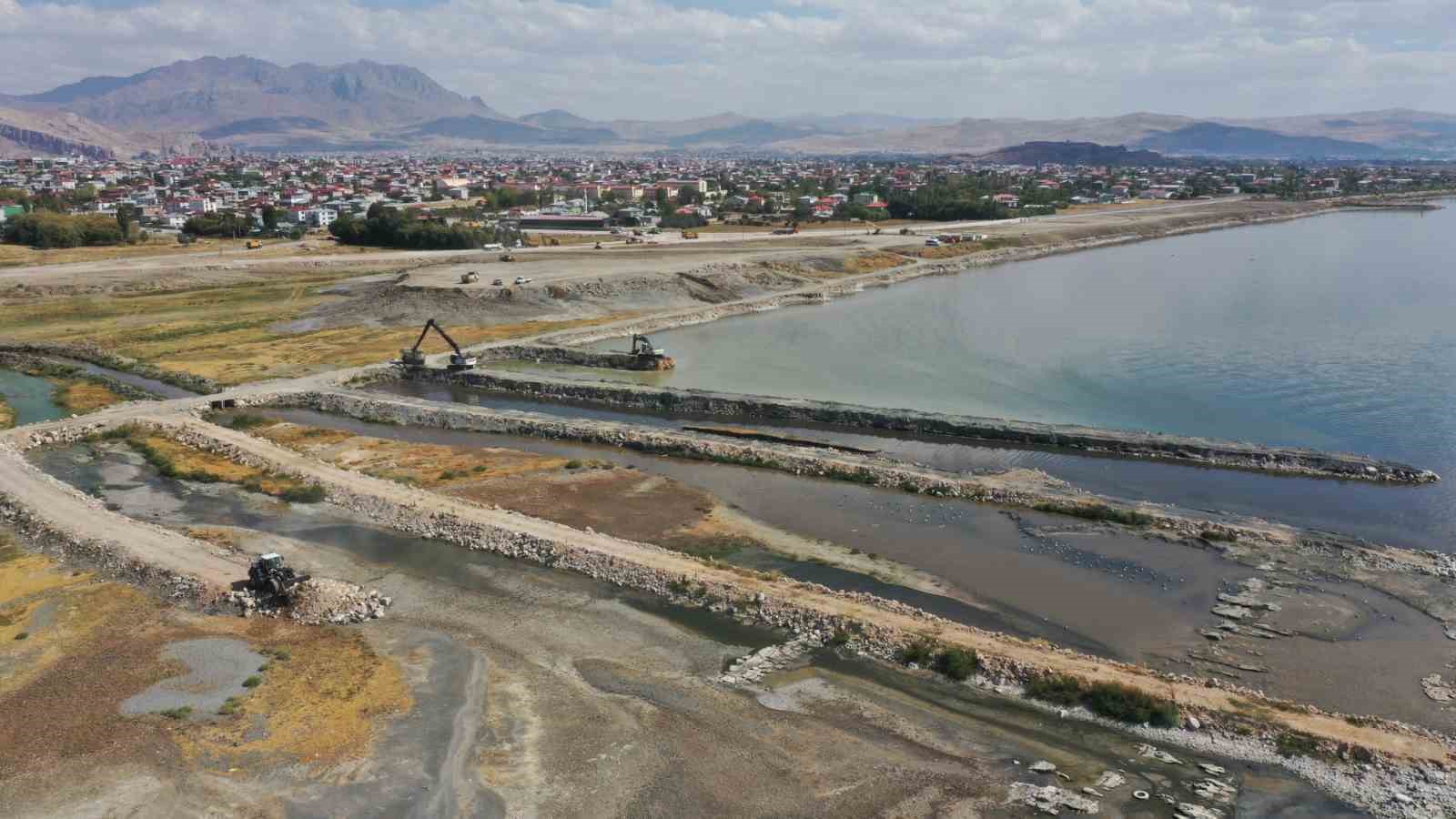 van golunde 2 milyon 86 bin metrekup dip camuru temizlendi 3