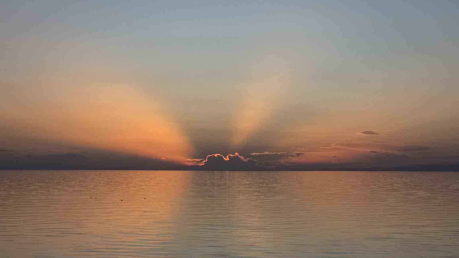 van golunde gorsel solen gunbatimi ve gunes huzmeleri buyuledi 1 lK3YIslp
