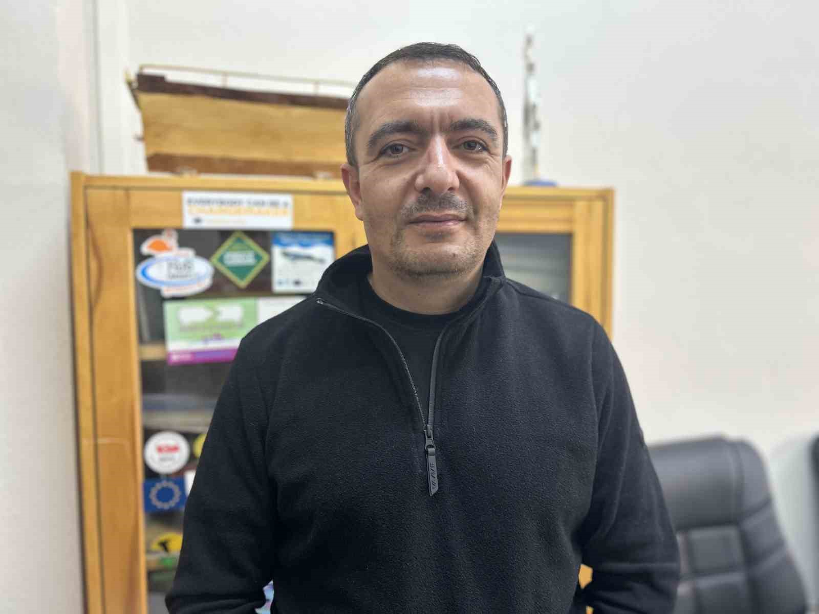 van golunde sasirtan goruntu mikrobiyalitten tatli su fiskirdi 3 jTDebJQK