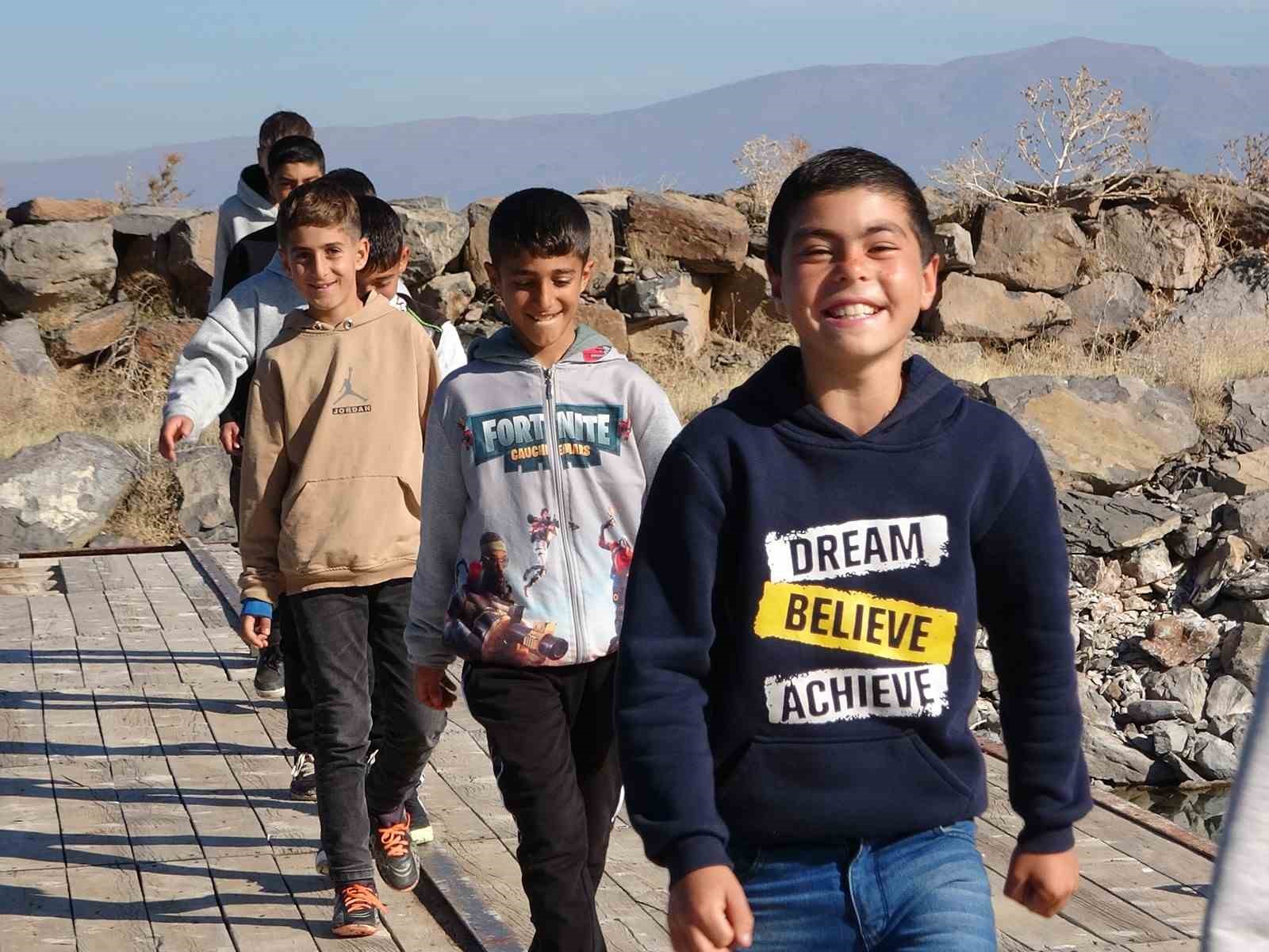 van golunde yazin sararan saclar kisin eski rengine dondu 4 PP2A7fXe