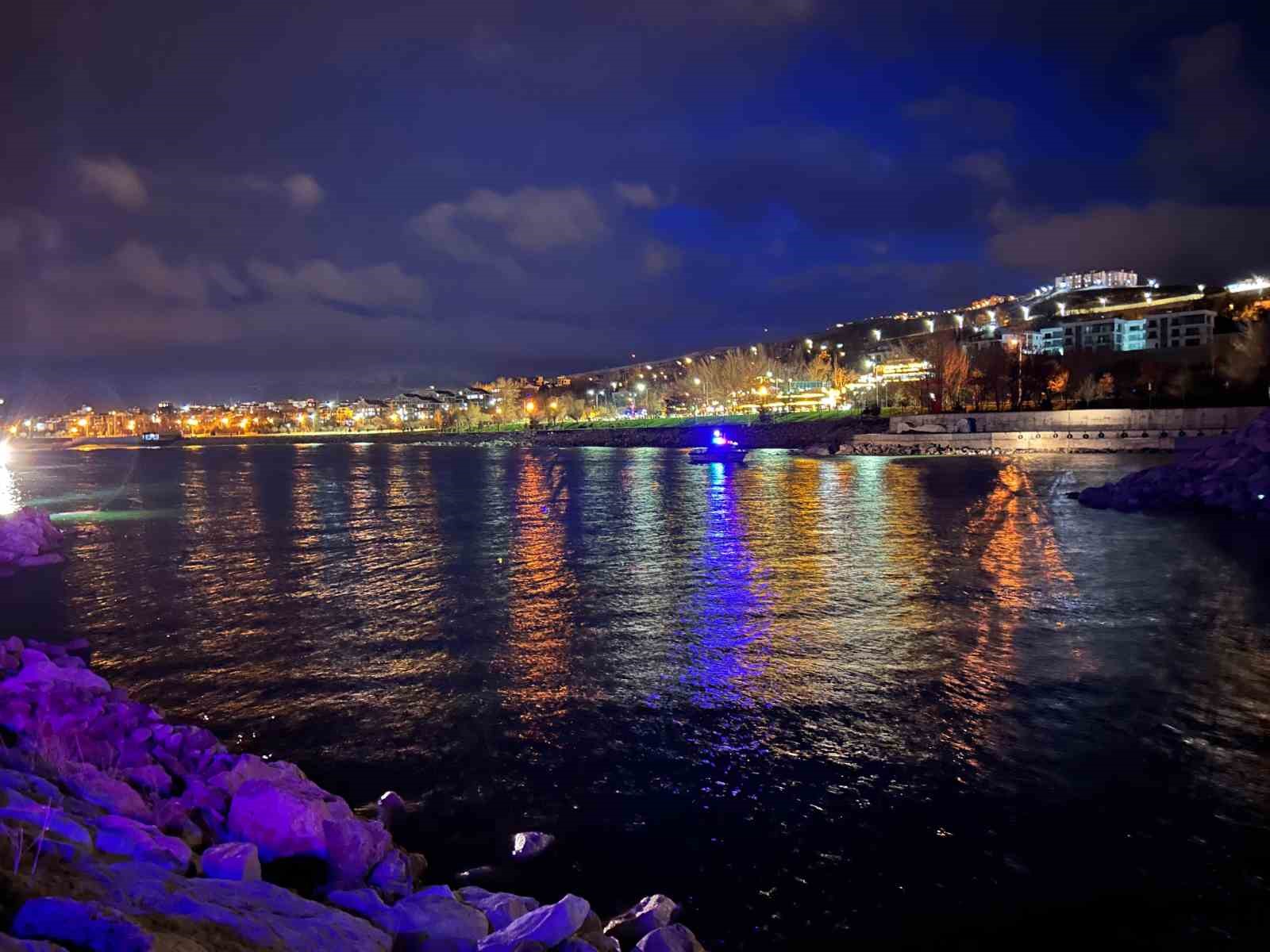 van golune dusen sahis icin kurtarma seferberligi 0 Xtz6XuCH