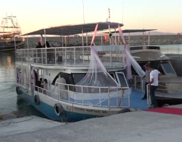 van-golunun-ilk-kadin-kaptani-dumen-artik-ona-emanet-qcFWKUgb.jpg
