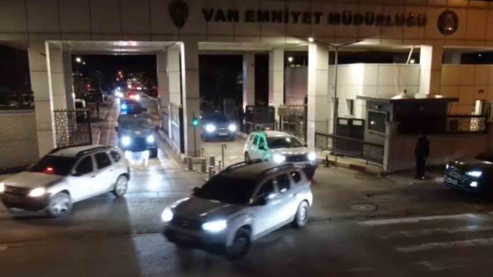 van merkezli 9 ilde dolandiricilik operasyonu 26 tutuklama 2
