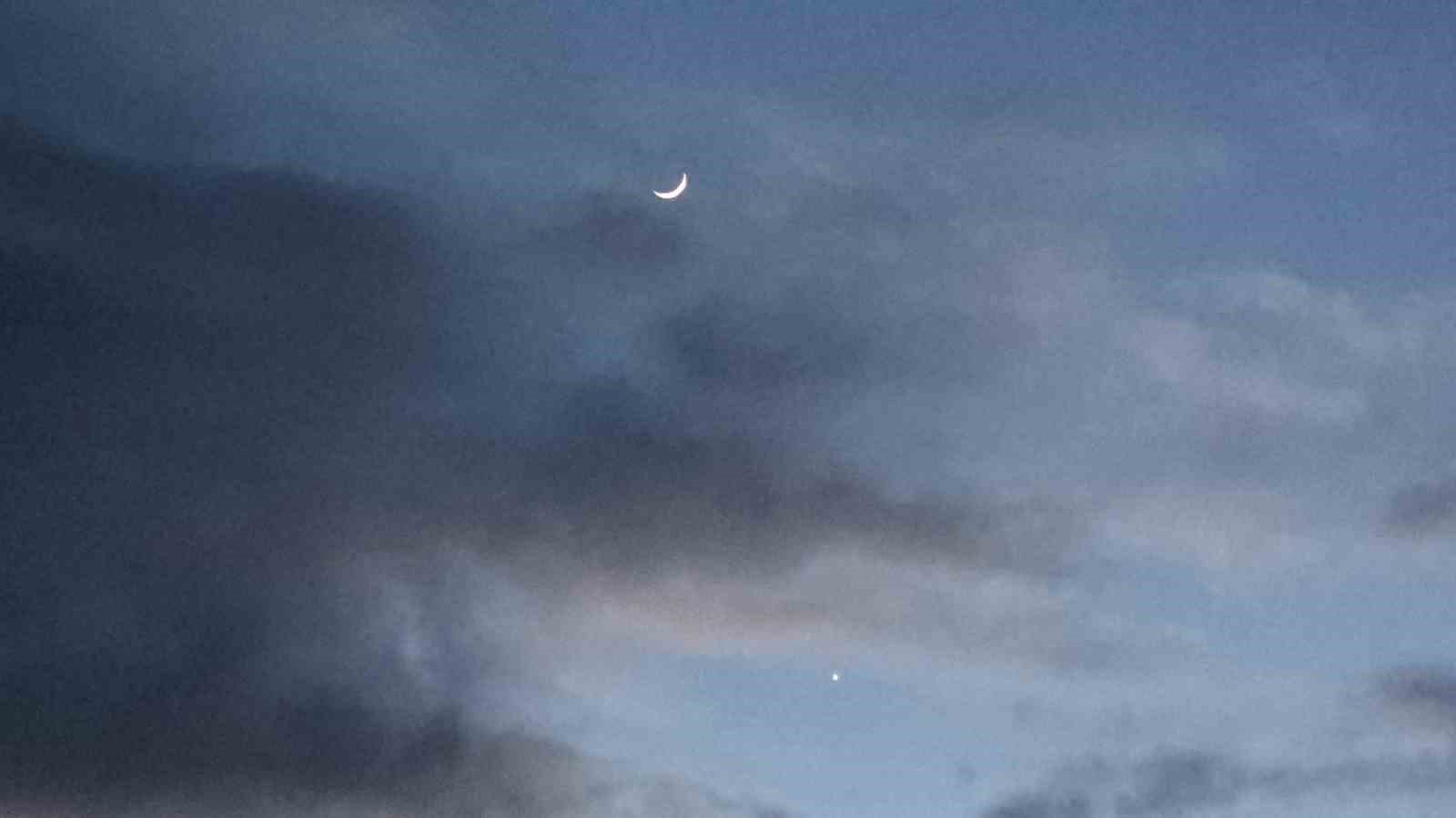 van semalarinda solen hilal ay venus ve jupiter ayni karede 7 FNezwvzM