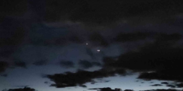 van-semalarinda-solen-hilal-ay-venus-ve-jupiter-ayni-karede-Mh2eSrLA.jpg