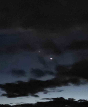 van-semalarinda-solen-hilal-ay-venus-ve-jupiter-ayni-karede-Mh2eSrLA.jpg