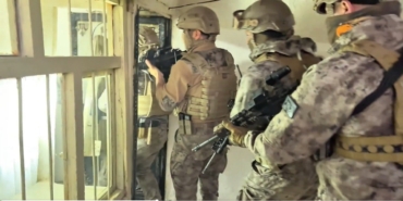 van-ve-hakkaride-tefecilik-operasyonu-14-gozalti-UhiRaijg.jpg