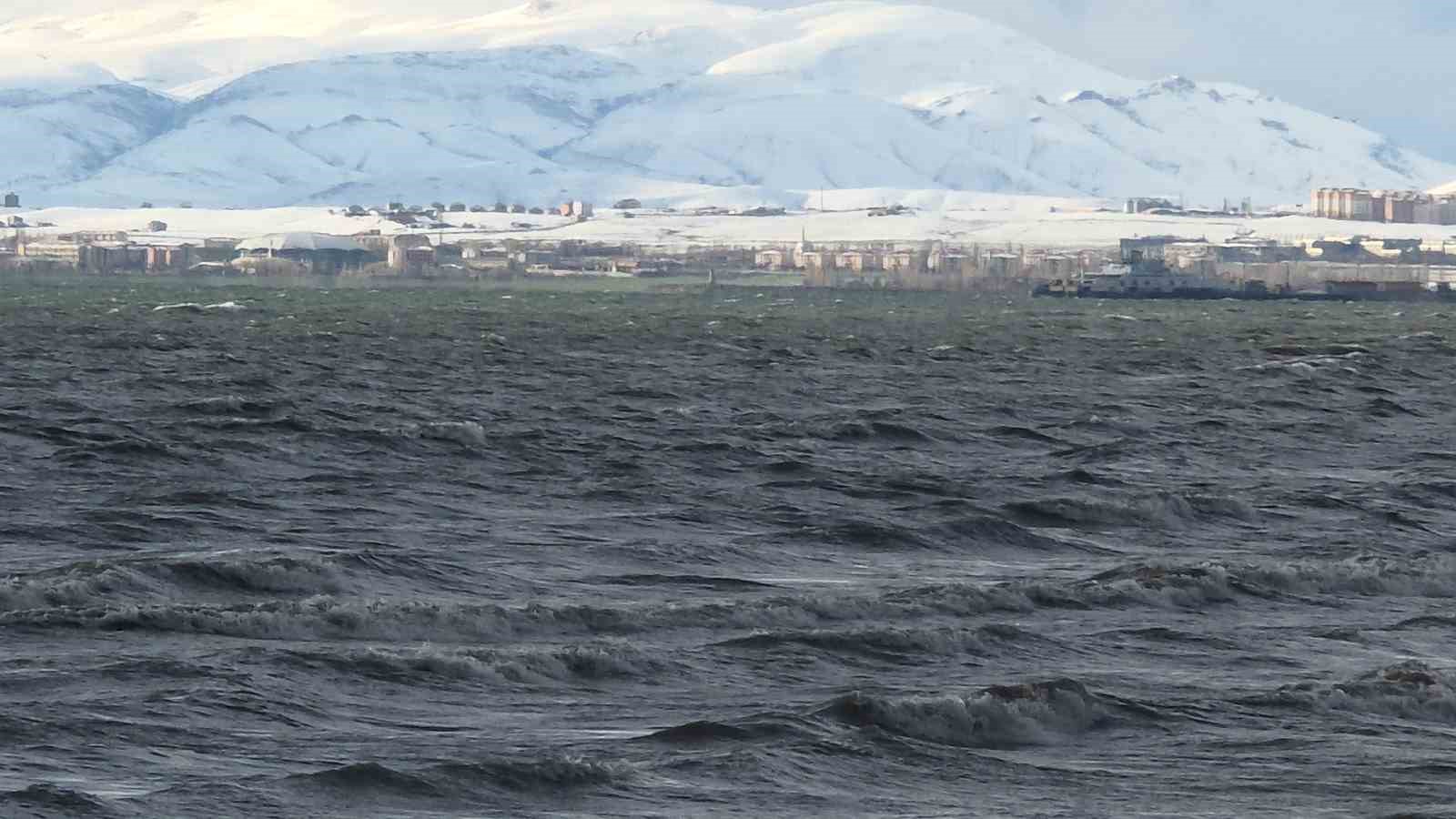 Van YYÜ Su Ürünleri Fakültesi Dr. Öğretim Üyesi Mustafa Akkuş: "Bu yıl yüzleri güldürecek bir tablo mevcut" 5 van yyu su urunleri fakultesi dr ogretim uyesi mustafa akkus bu yil yuzleri guldurecek mnylCkdY