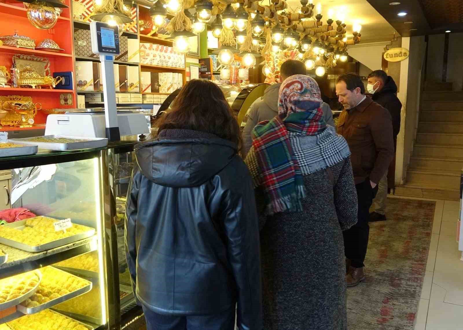 vanda 1 ocak dogum gunu telasi pastaneler icin yilin en yogun gunu 6 nOOOaDyA
