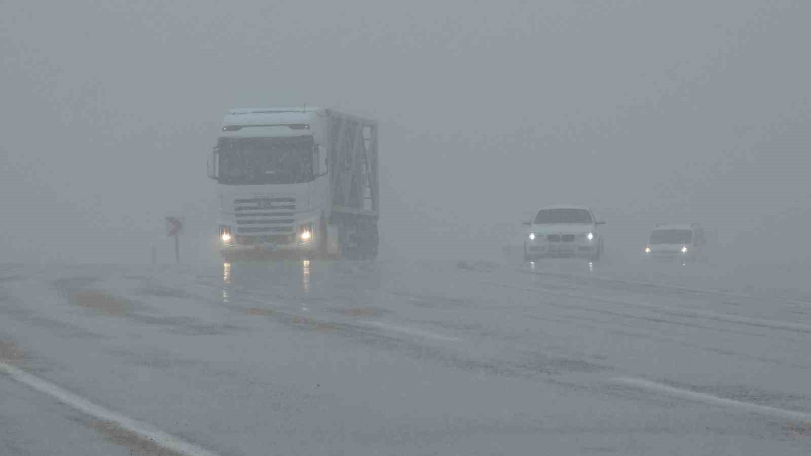 vanda 50 yerlesim yerinin yolu kapali 0