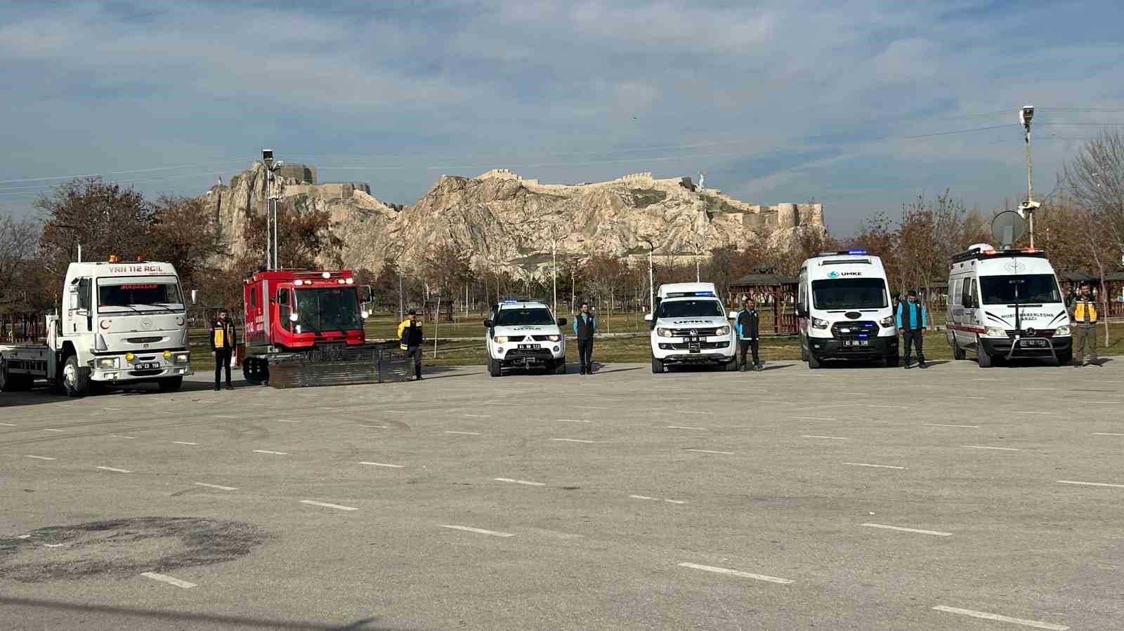vanda acil saglik ekipleri cetin kis sartlarina karsi goreve hazir 2 JZDUkzmf