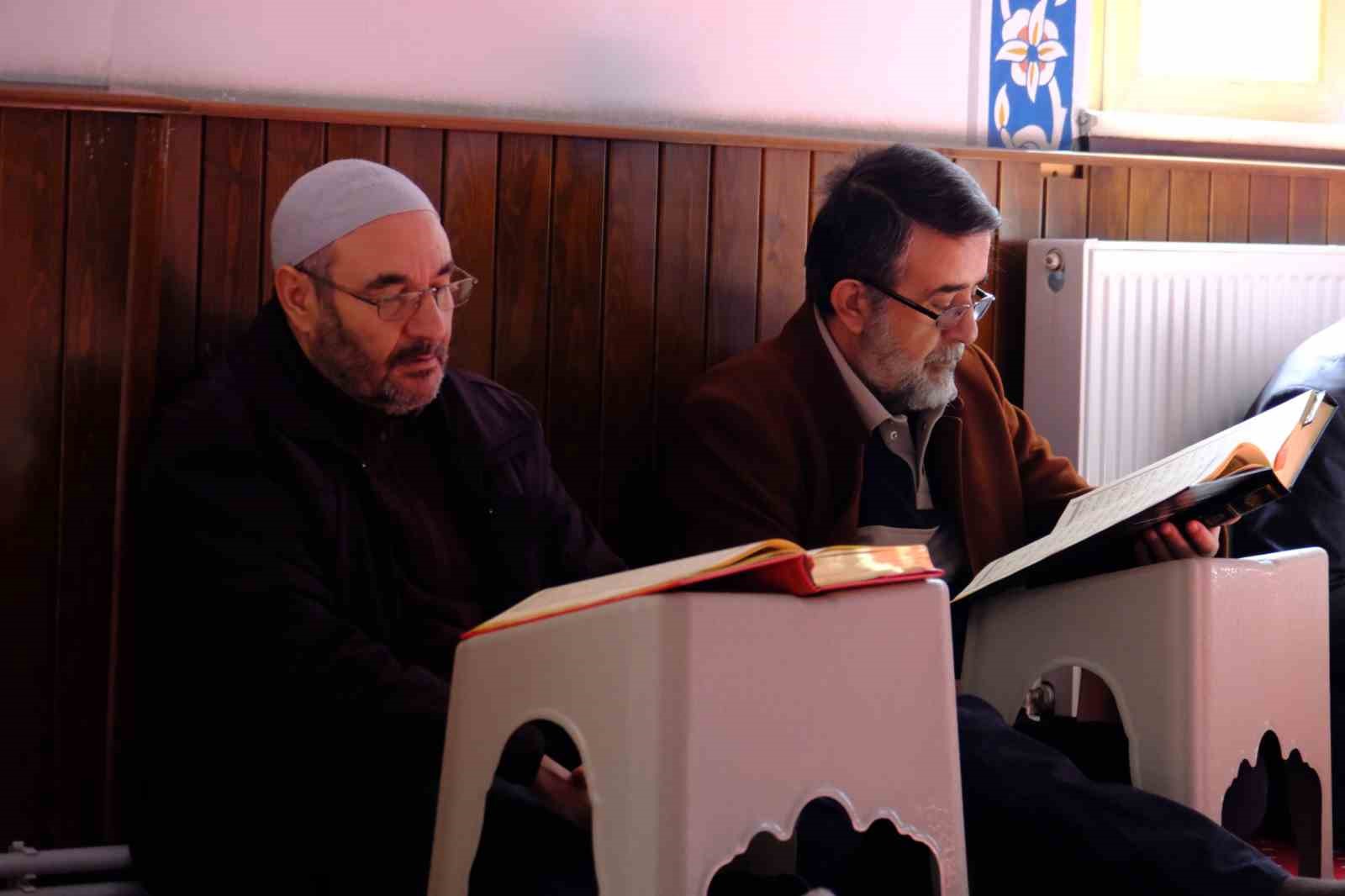 vanda asirlik mukabele gelenegi manevi atmosferde devam ediyor 6 2UFYlUzF