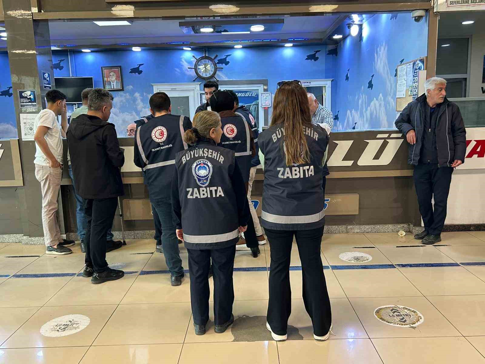 vanda bayram oncesi otobus terminallerinde bilet denetimi 0 Y5IGXjwM