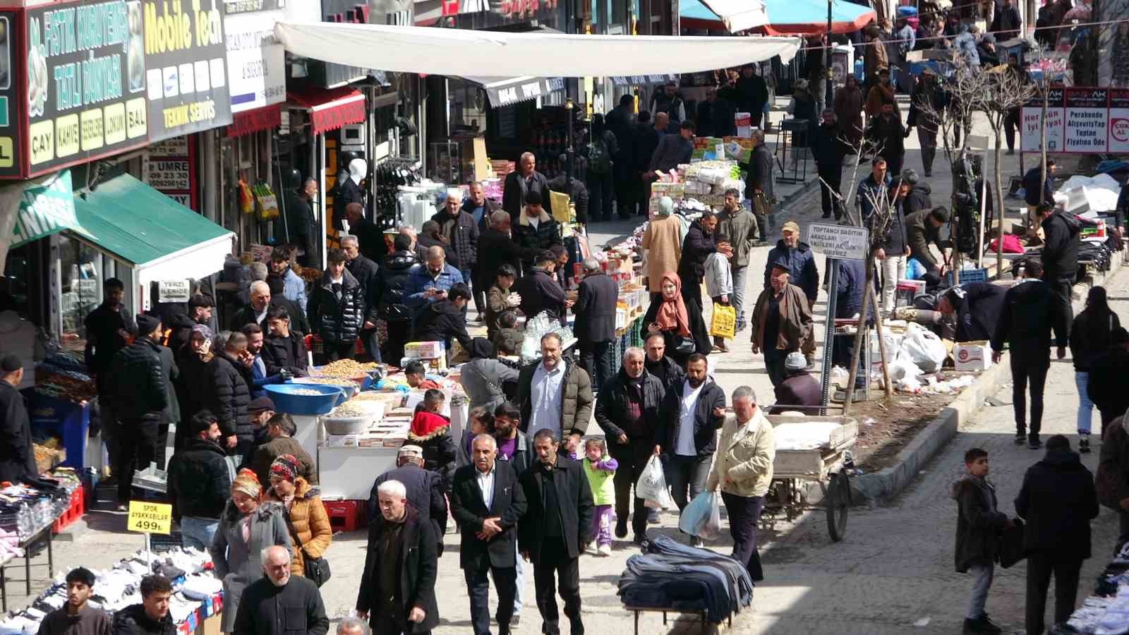 vanda bayram telasi caddeler doldu tasti 1 OcHjawKe