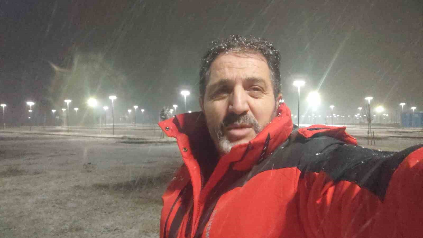vanda beklenen kar geldi kent merkezi beyaza burundu 10 sEtZ4K18