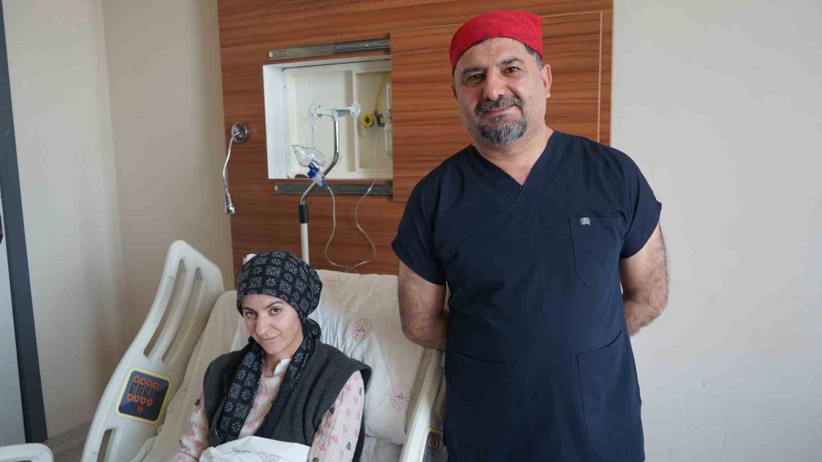 vanda bolge tarihinde bir ilk gogus kafesi acilmadan kalp ameliyati yapildi 3 QPgjIkNk