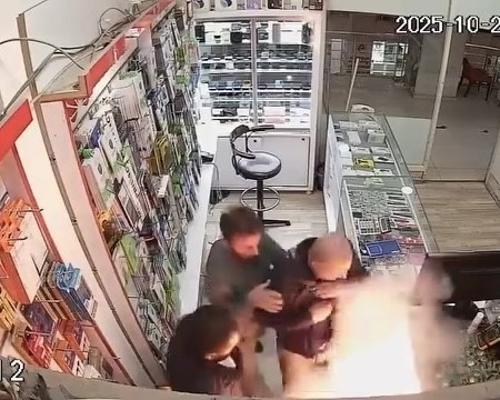 vanda cep telefonu bataryasi bomba gibi patladi 0 zVnJtOle