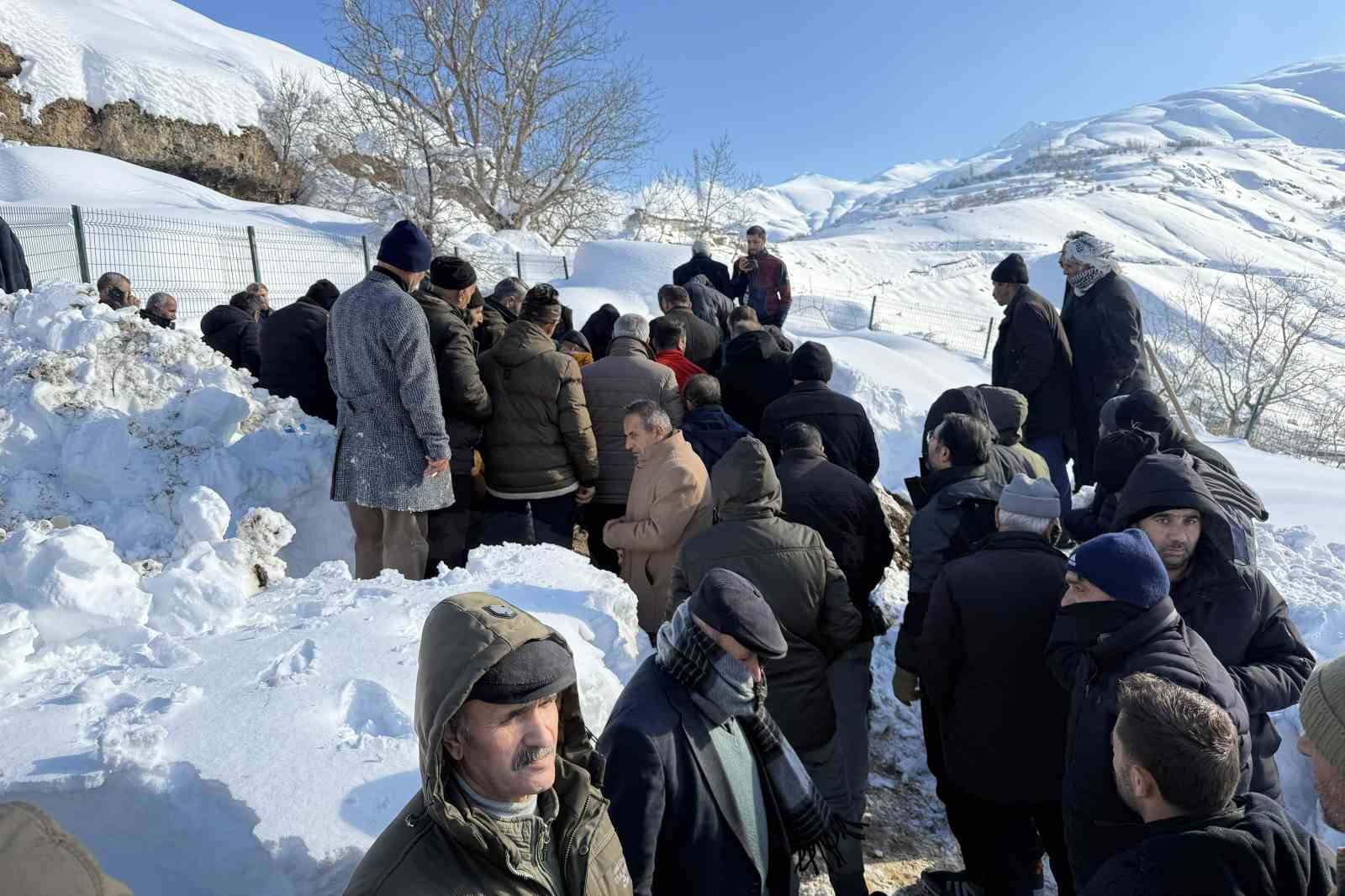 vanda cig felaketinde hayatini kaybeden kadin son yolculuguna ugurlandi 3 lYTQQ3eX
