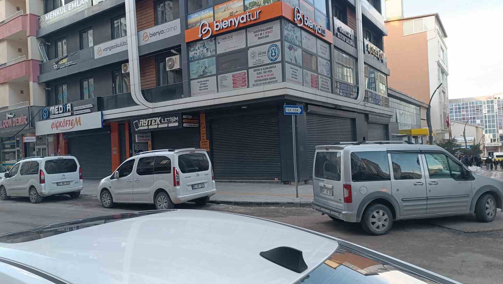 vanda elektrik kesintisi esnafi magdur etti 3 IwyTPNCP