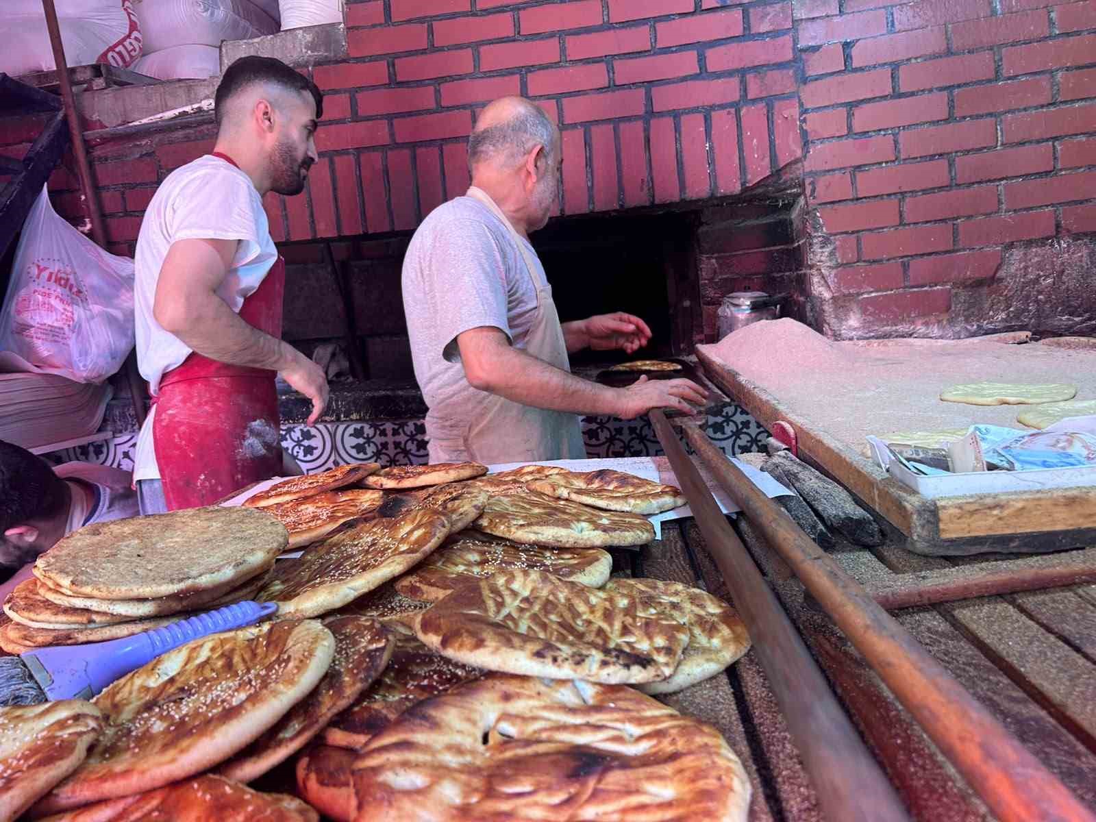 vanda firincilar 300 derece sicaklikla mucadele ediyor 3
