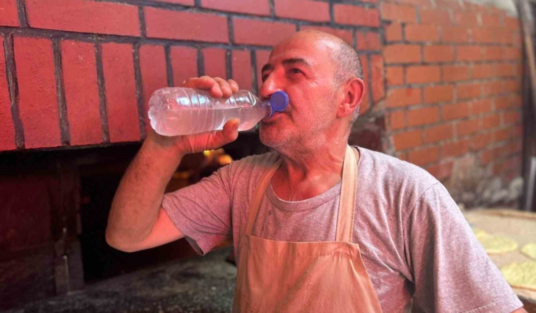vanda-firincilar-300-derece-sicaklikla-mucadele-ediyor-RG4SYF61.jpg