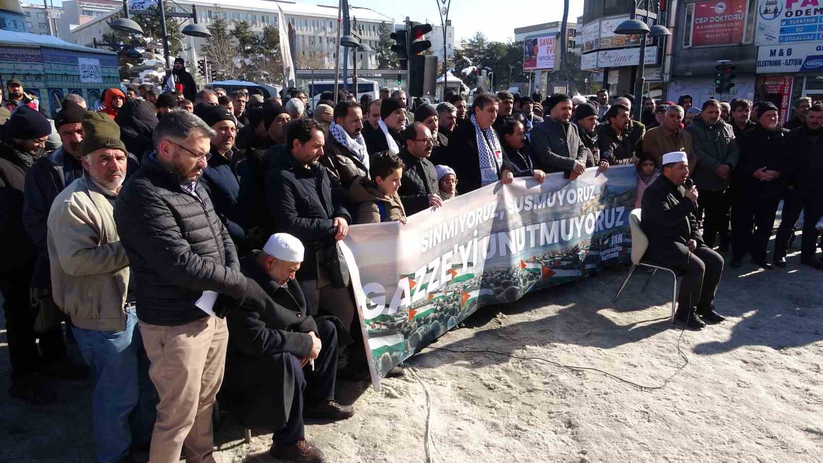 vanda gazzeyi unutmayin cagrisi yapildi 0 nIGEAOQM