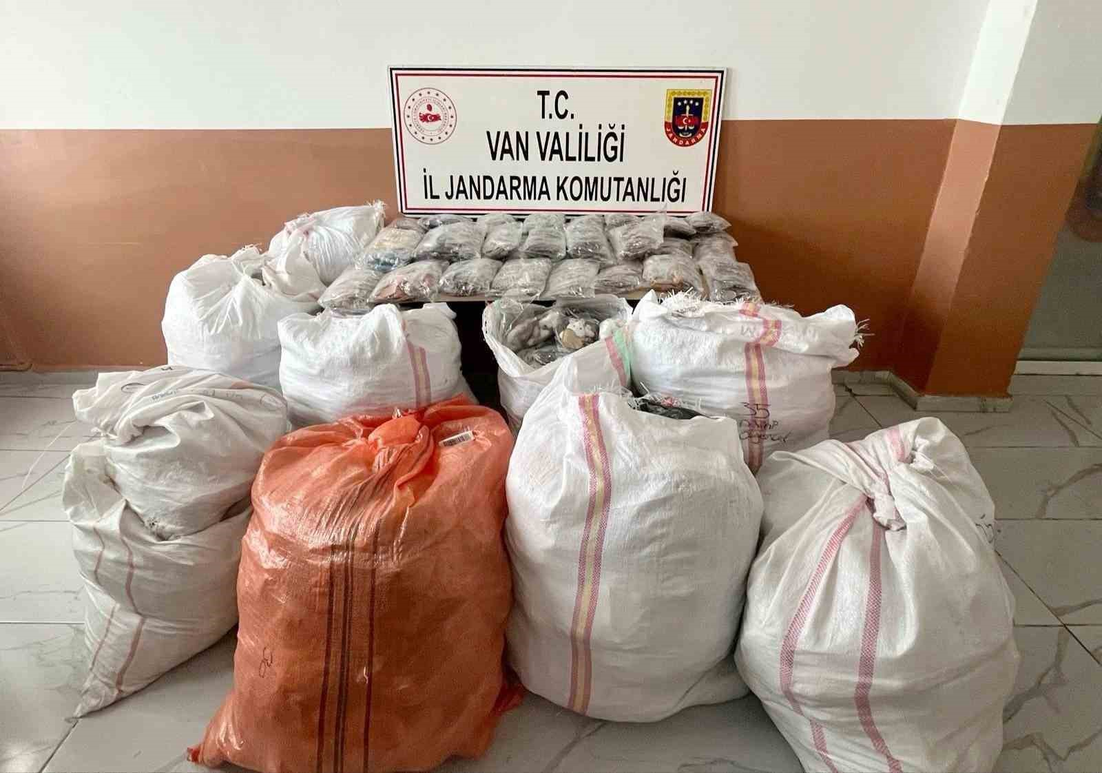 vanda gumruk kacagi malzeme ele gecirildi 1 BCJAQf4K