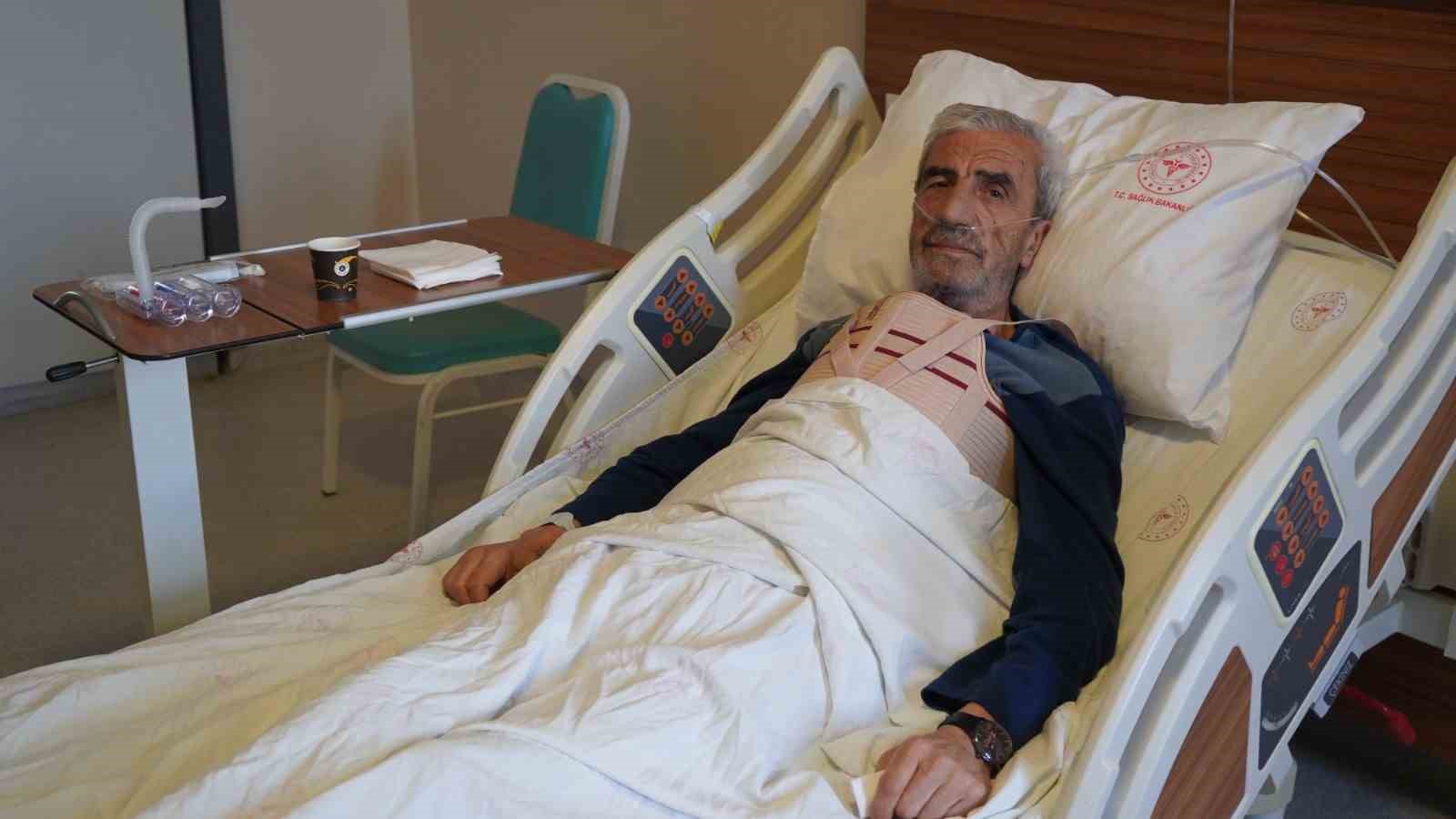 vanda ileri duzey aort cerrahisiyle hasta hayata tutundu 2 YA47M2ej