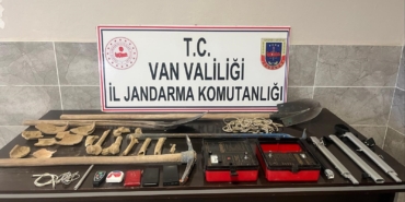 vanda-kacak-kazi-yapan-5-kisi-yakalandi-kemik-parcalari-ele-gecirildi-NNrgmQzZ.jpg