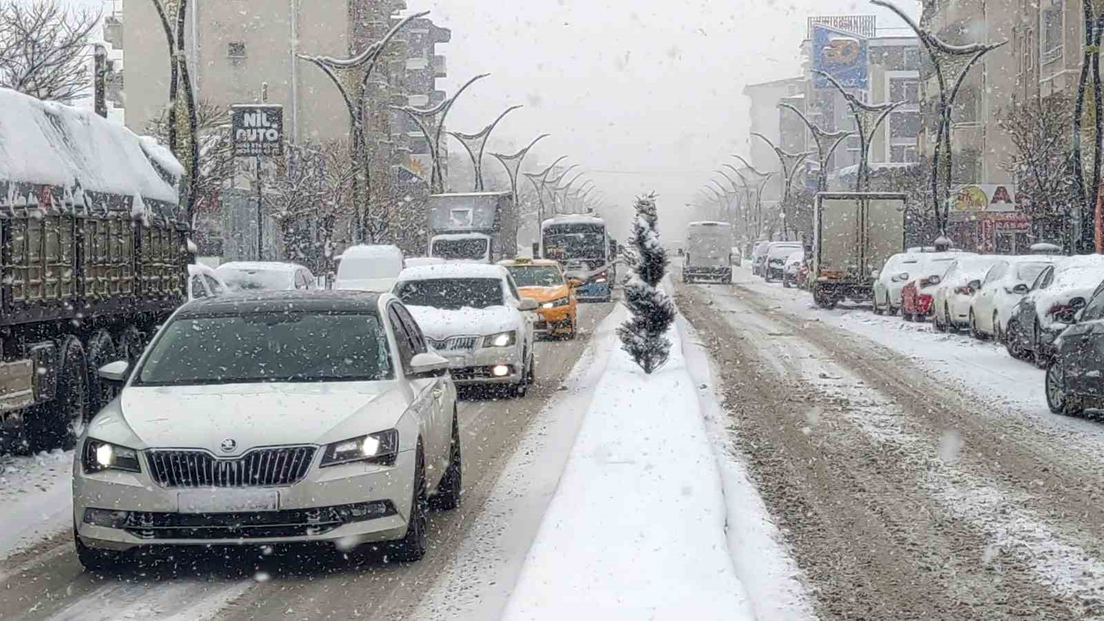 vanda kar yagisi etkili oluyor 4