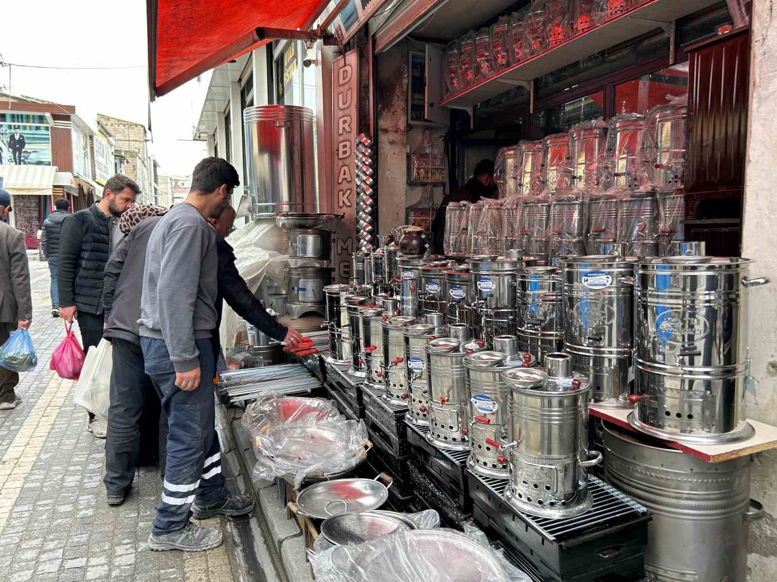 vanda kisin uzamasi semaver ve mangal sezonunu geciktirdi 4 7WIZQN4c