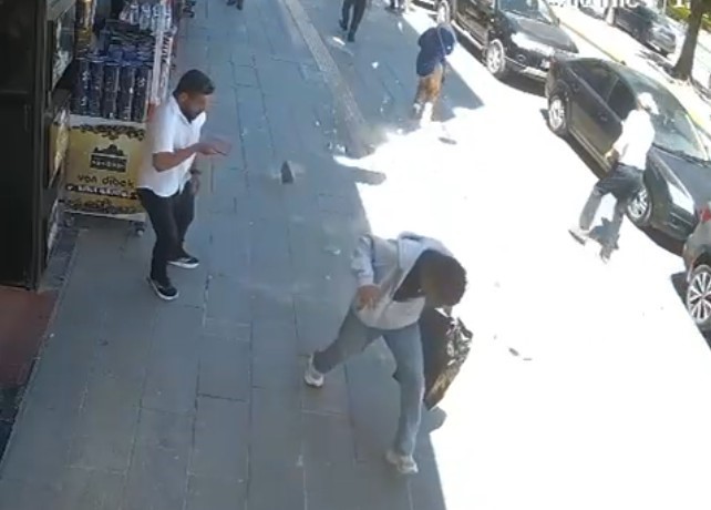 Van’da korku dolu anlar: Saniyelerle kurtuldular 4 vanda korku dolu anlar saniyelerle kurtuldular 0 7fr6ni1O