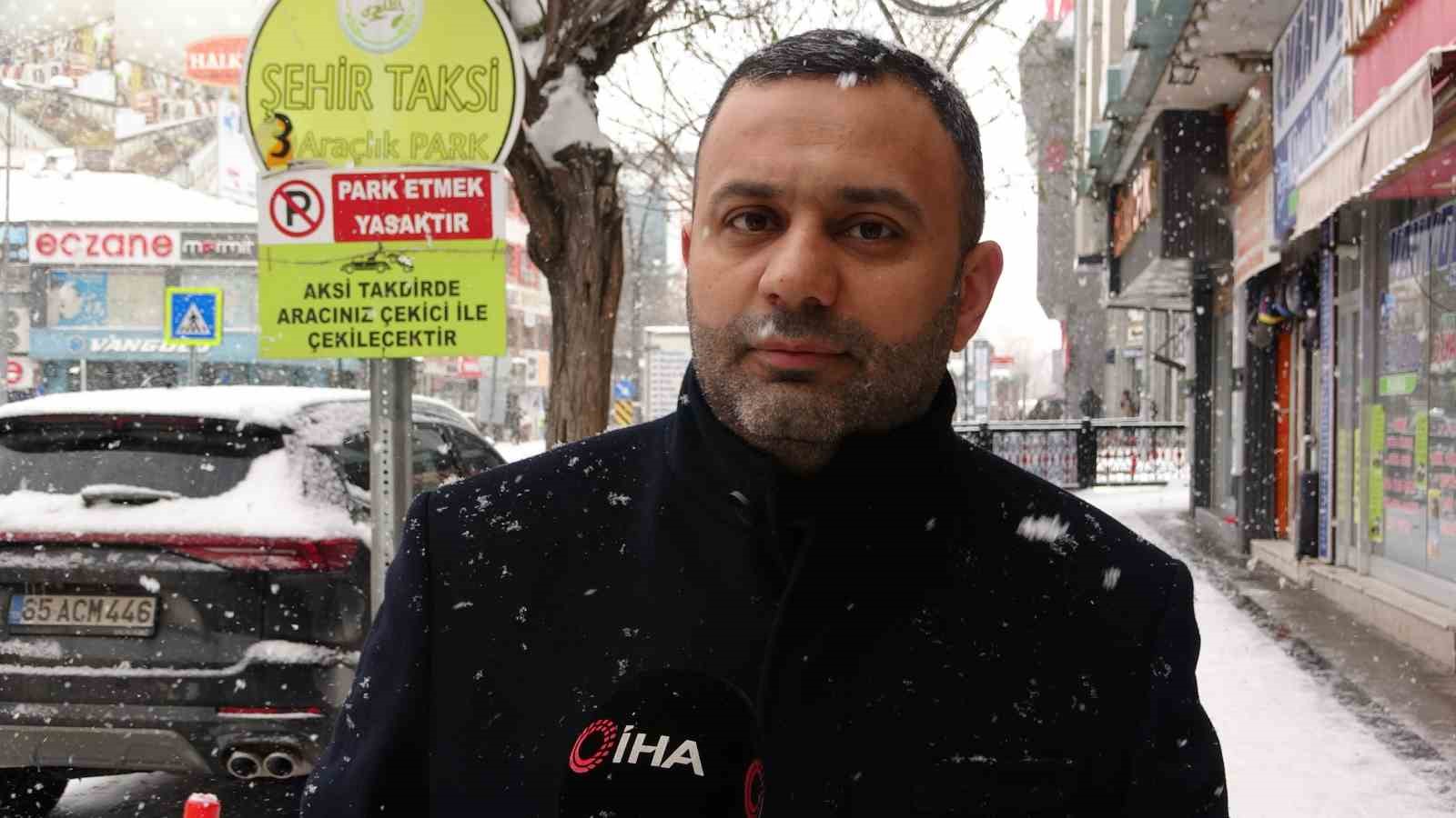 vanda lapa lapa kar yagisi 625 yol kapandi okullar tatil edildi 8 OffOGqzB