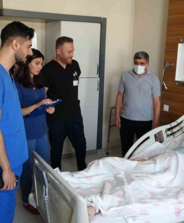 vanda-olumcul-damar-yirtigi-15-kisilik-ekip-tarafindan-ameliyat-edildi-Uj5kkvuO.jpg