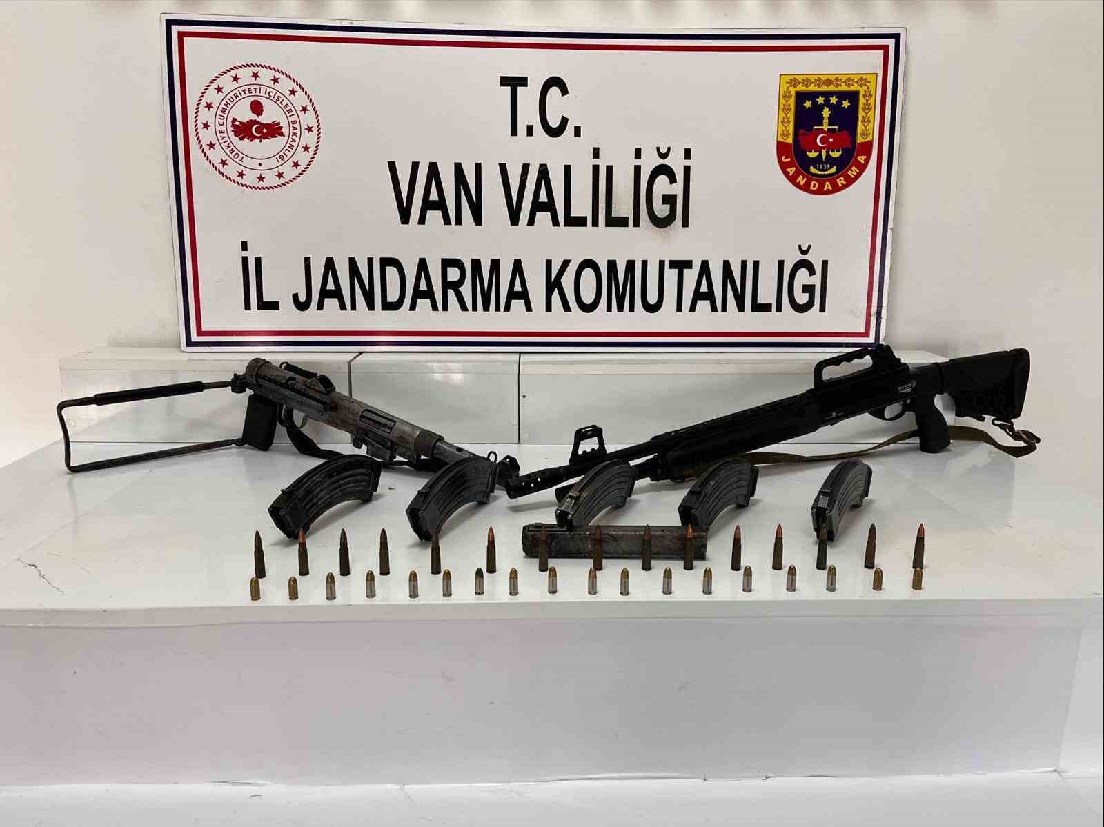 vanda silah ve muhimmat ele gecirildi 0 JwG1Wsj2