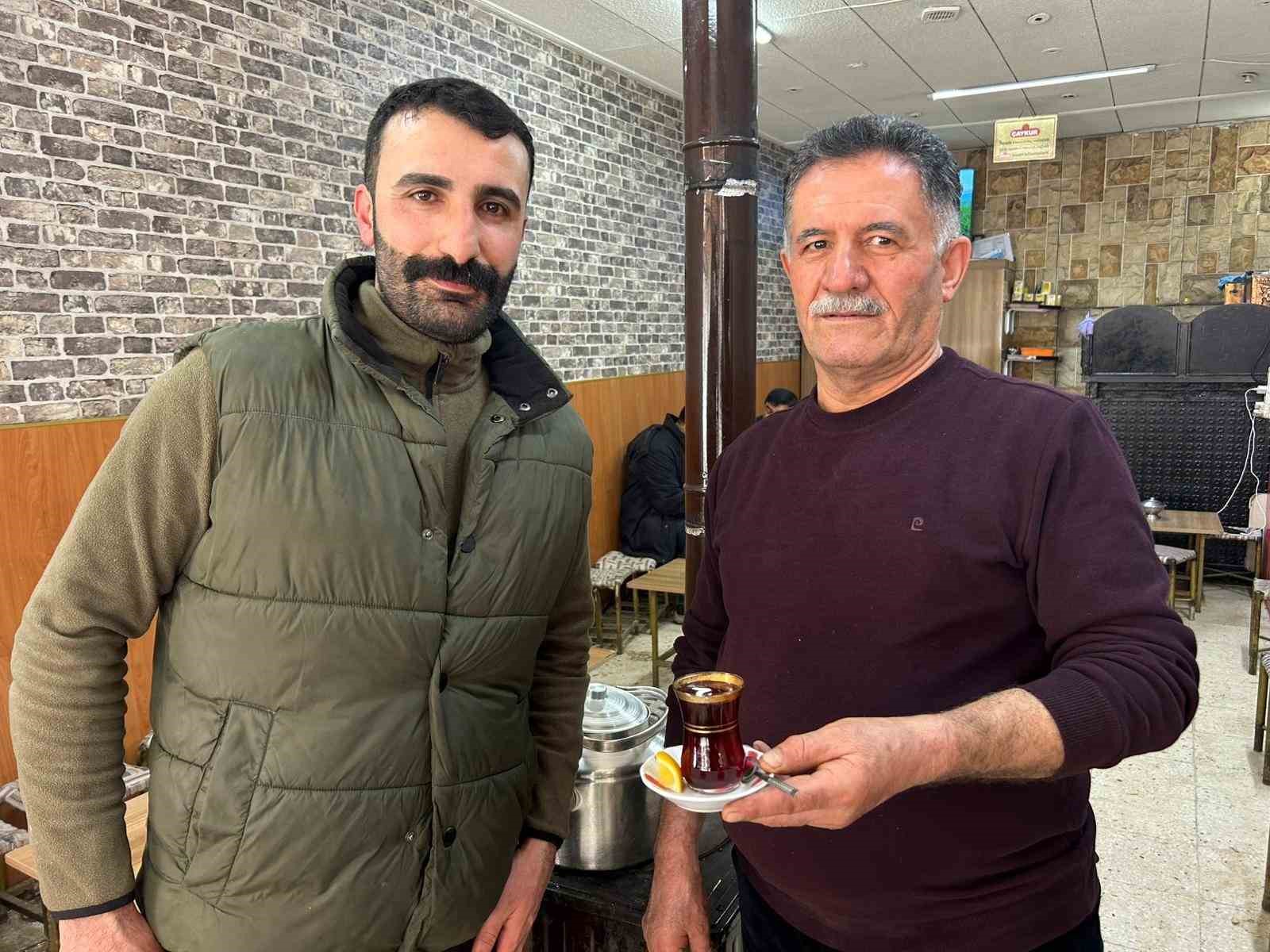 vanda soba uzerinde demlenen kis caylari ilgi goruyor 5 YUVnVc24