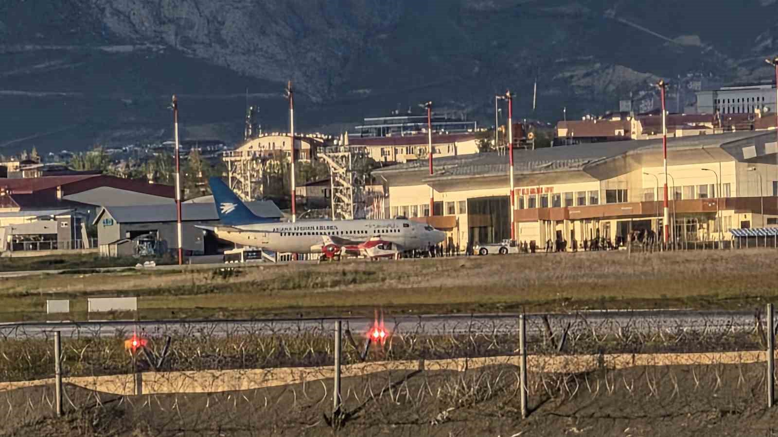 vanda yakalanan duzensiz gocmenler sinir disi edildi 4 sgBcC7m2