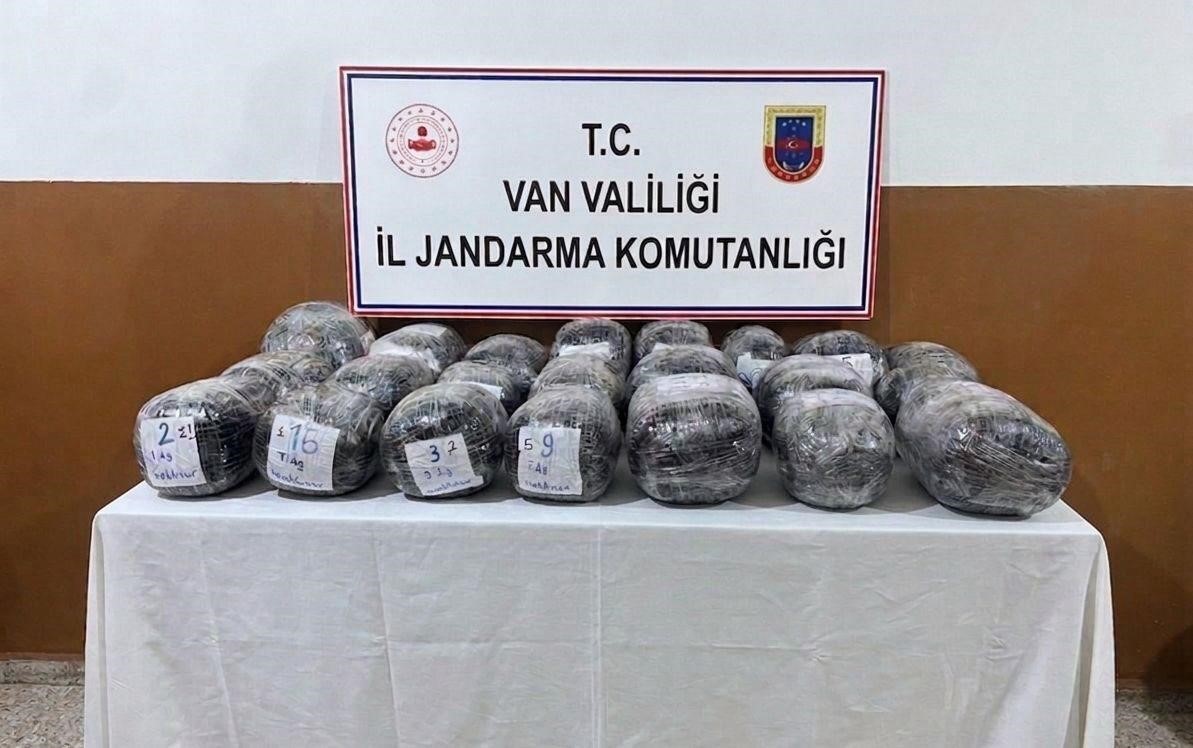 vanda yarim tona yakin uyusturucu ele gecirildi 1 fklFwCg6