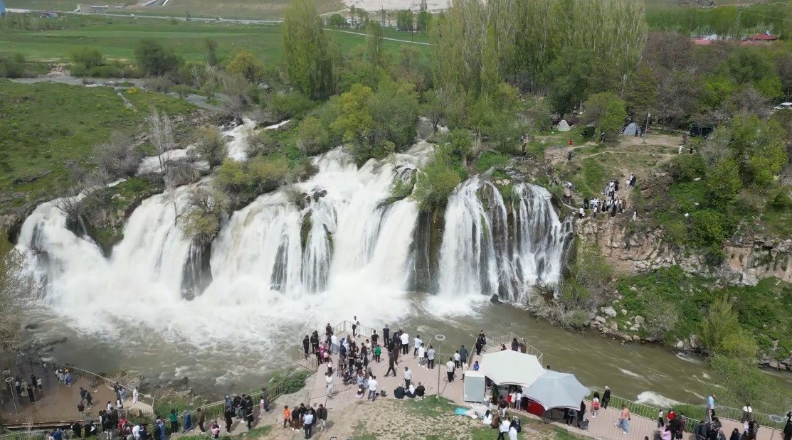 vanin doga harikasi bayramda doldu tasti 4 HtQ21aqJ