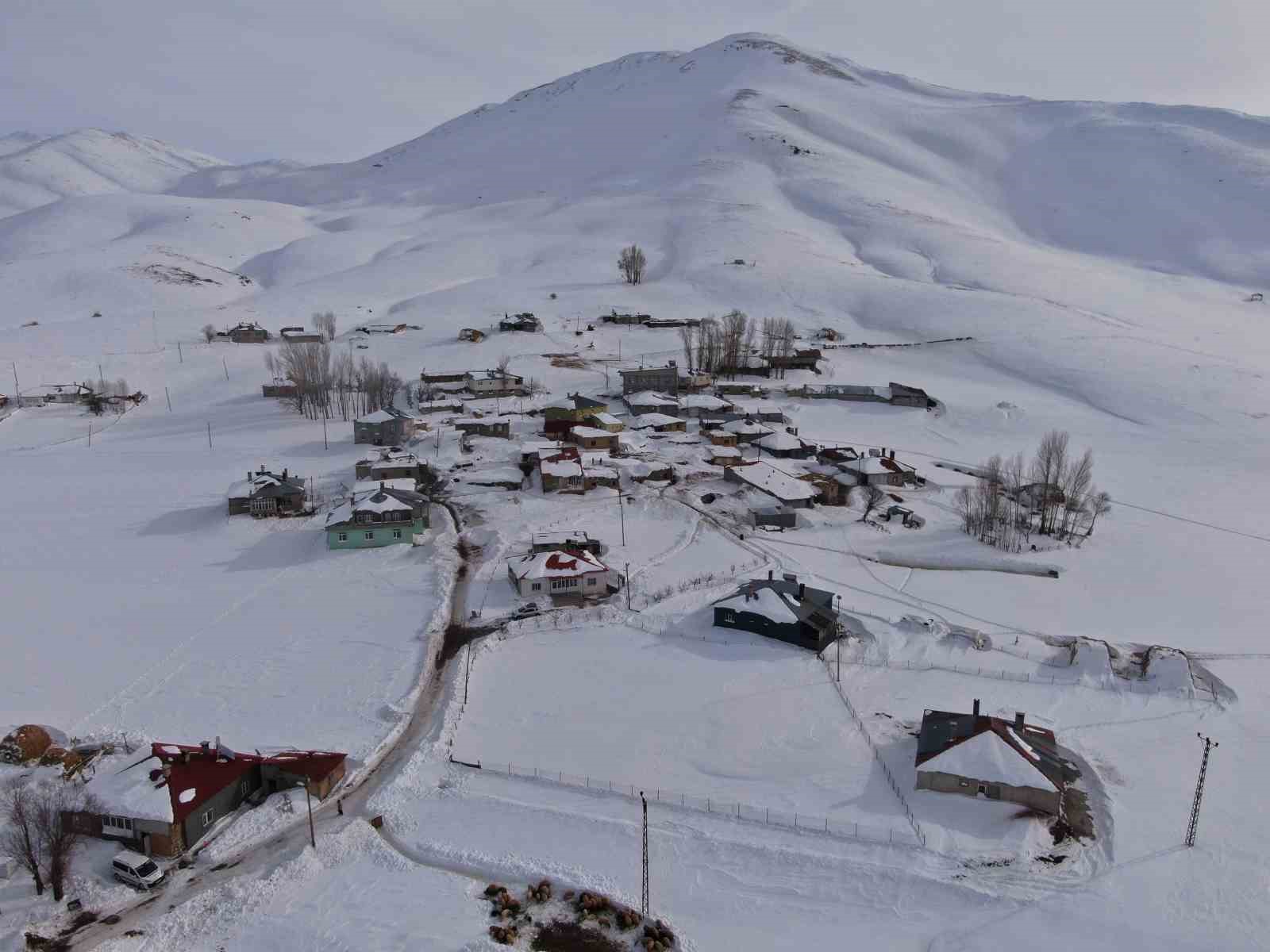 vanin kirsal mahallelerinde karla gelen guzellik 2 crEruFj9