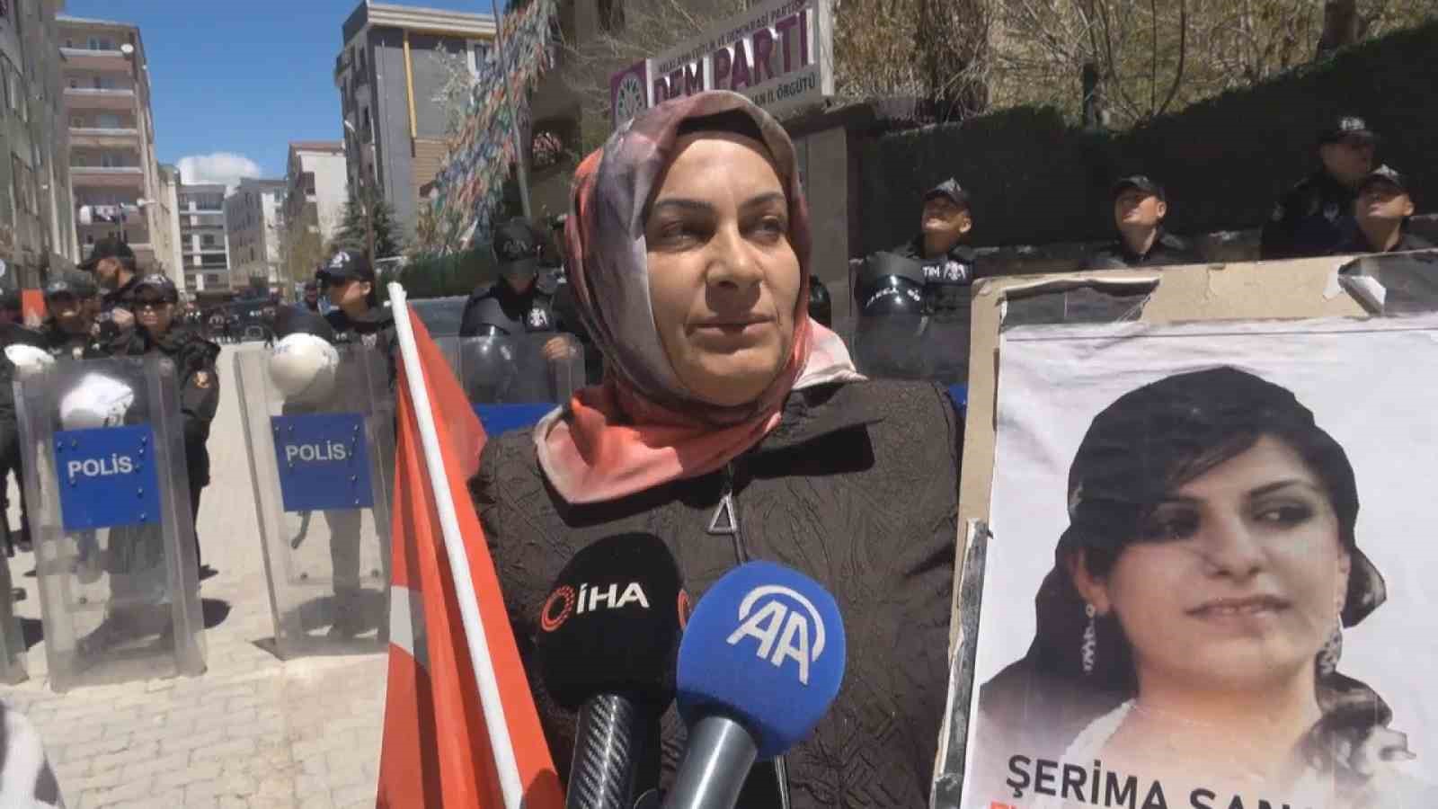 vanli annelerin evlat nobeti devam ediyor 3 hRXzvkXz