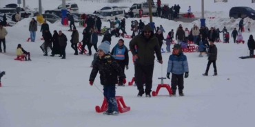 vanli-cocuklar-yariyil-tatilinin-son-gunlerini-kayak-merkezinde-gecirdi-WaqzQNLk.jpg
